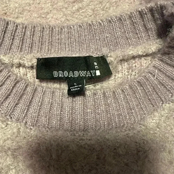 COPY - Broadway 38 Sweater NWT - Picture 6 of 8